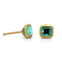 18K Yellow Gold Green Tourmaline Stud Earrings