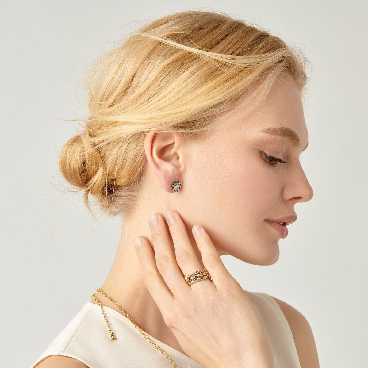 Temple St. Clair 18K Yellow Gold Mini Stella Moonstone Earrings
