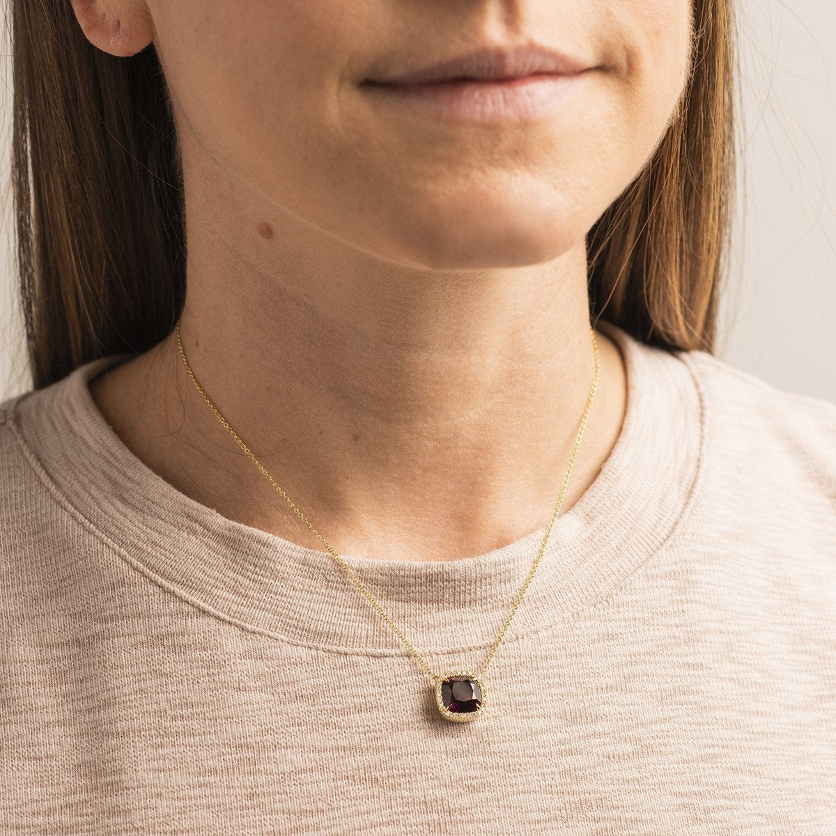 18K Yellow Gold Garnet Diamond Pendant