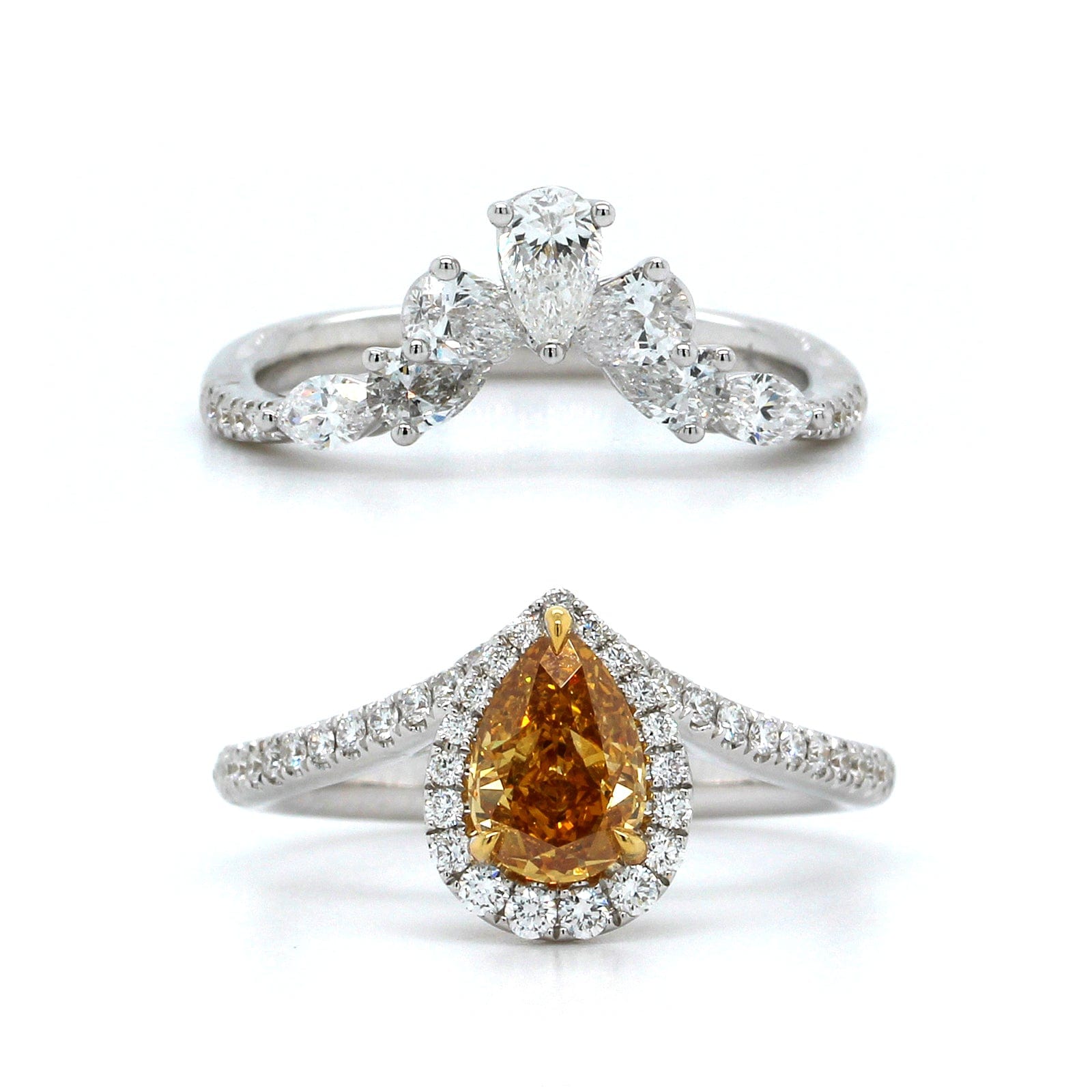 18K White Gold Diamond Engagement Ring and Band 2 Piece Set