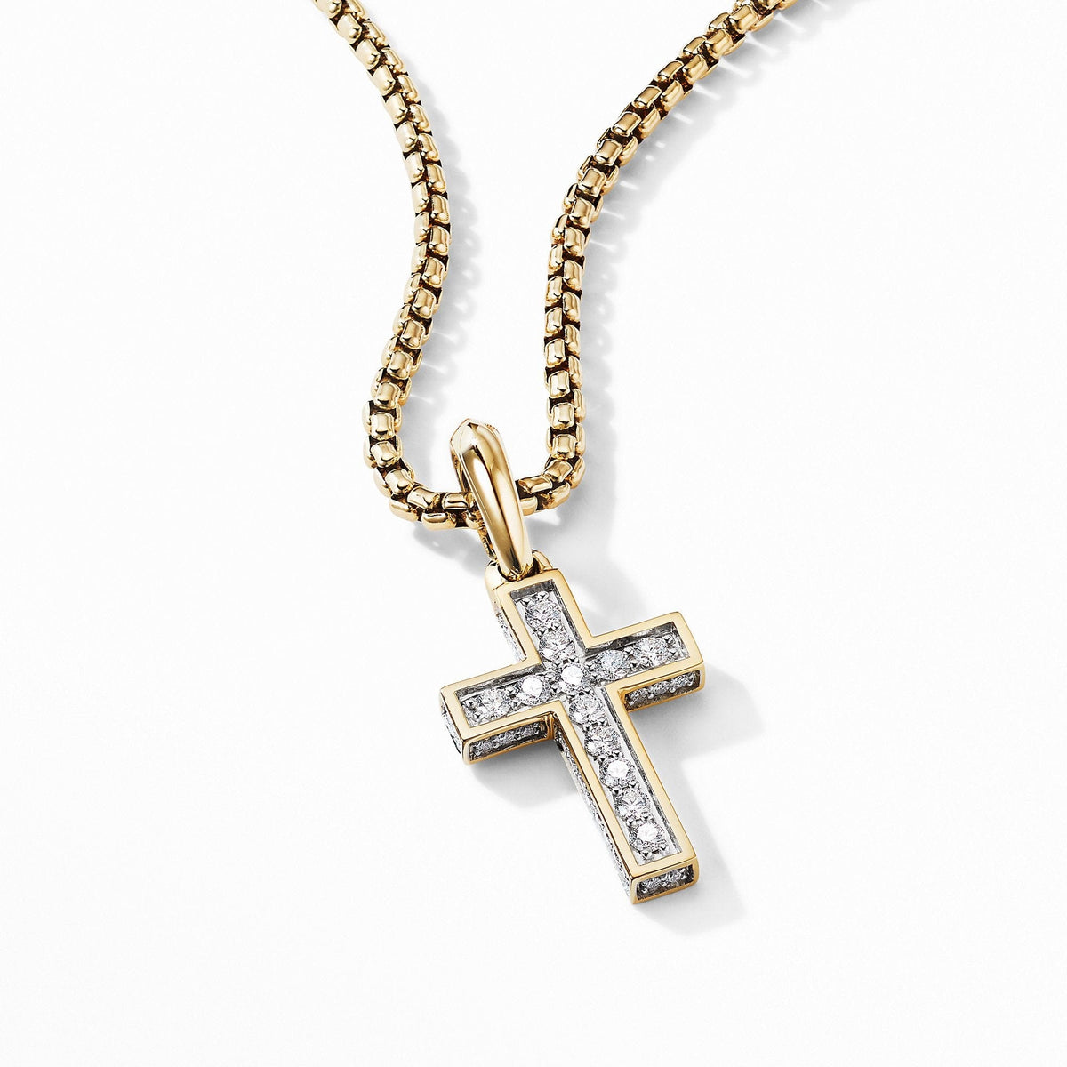 Cross Pendant in 18K Yellow Gold with Pavé Diamonds