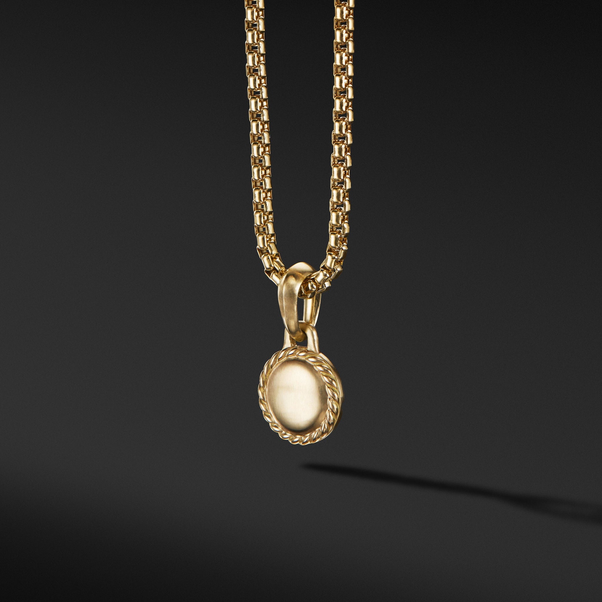 Evil Eye Amulet in 18k Yellow Gold With Blue Sapphire