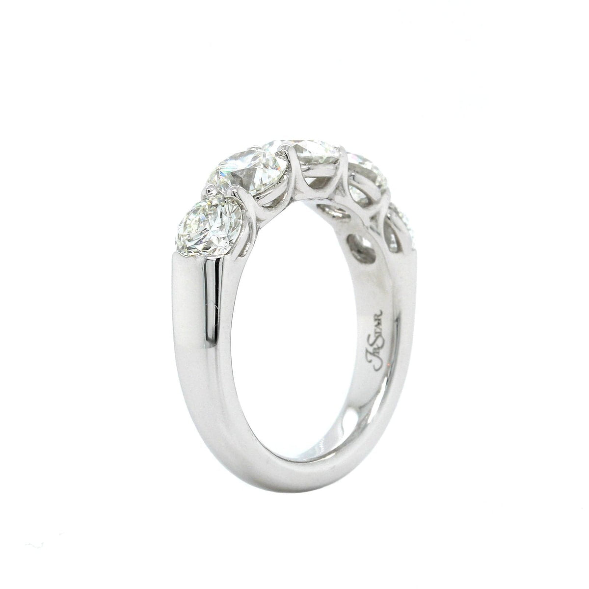 Platinum Shared Prong 5 Stone Diamond Band
