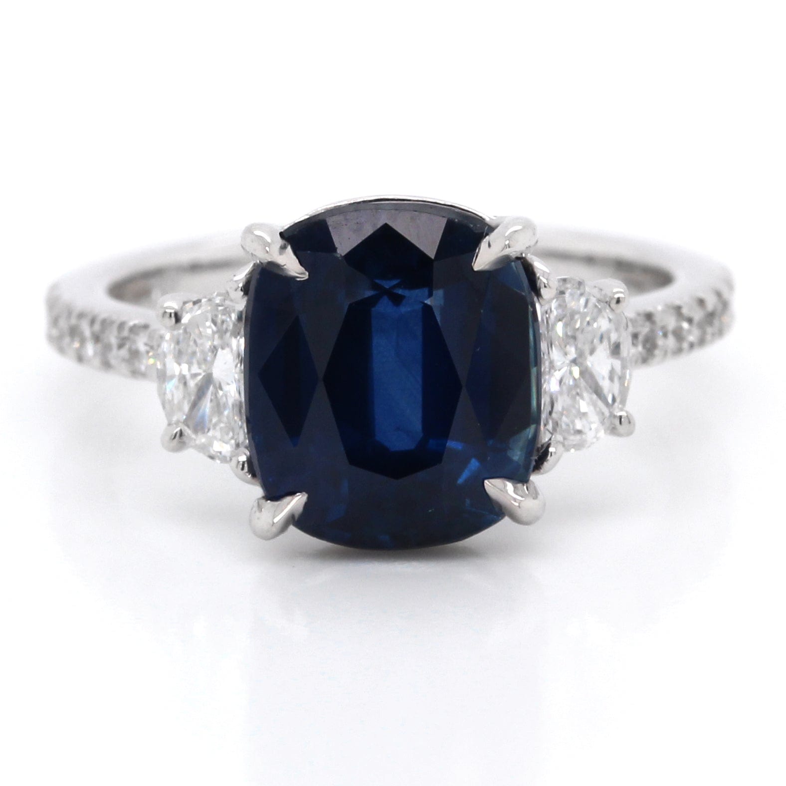 18K White Gold Sapphire and Diamond Ring