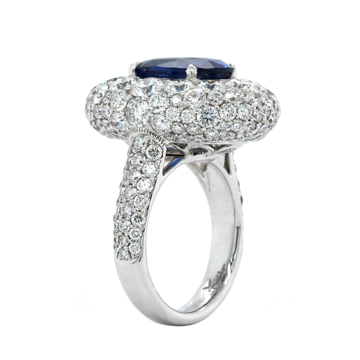 18K White Gold Oval Sapphire Diamond Ring