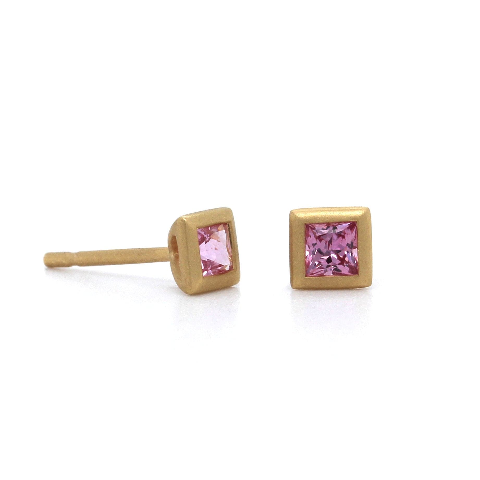 18K Yellow Gold Pink Sapphire Stud Earrings