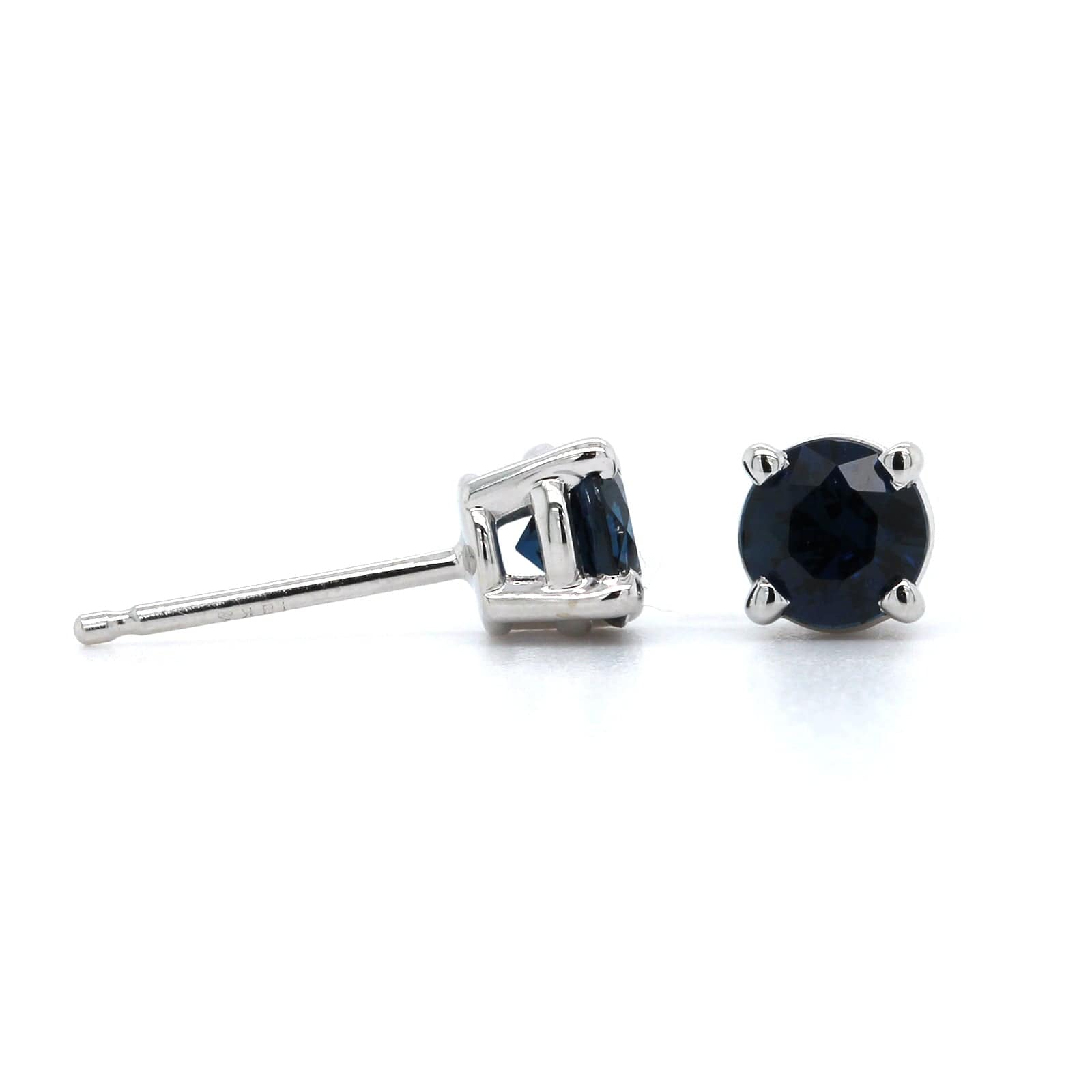 18K White Gold Round Sapphire Stud Earrings