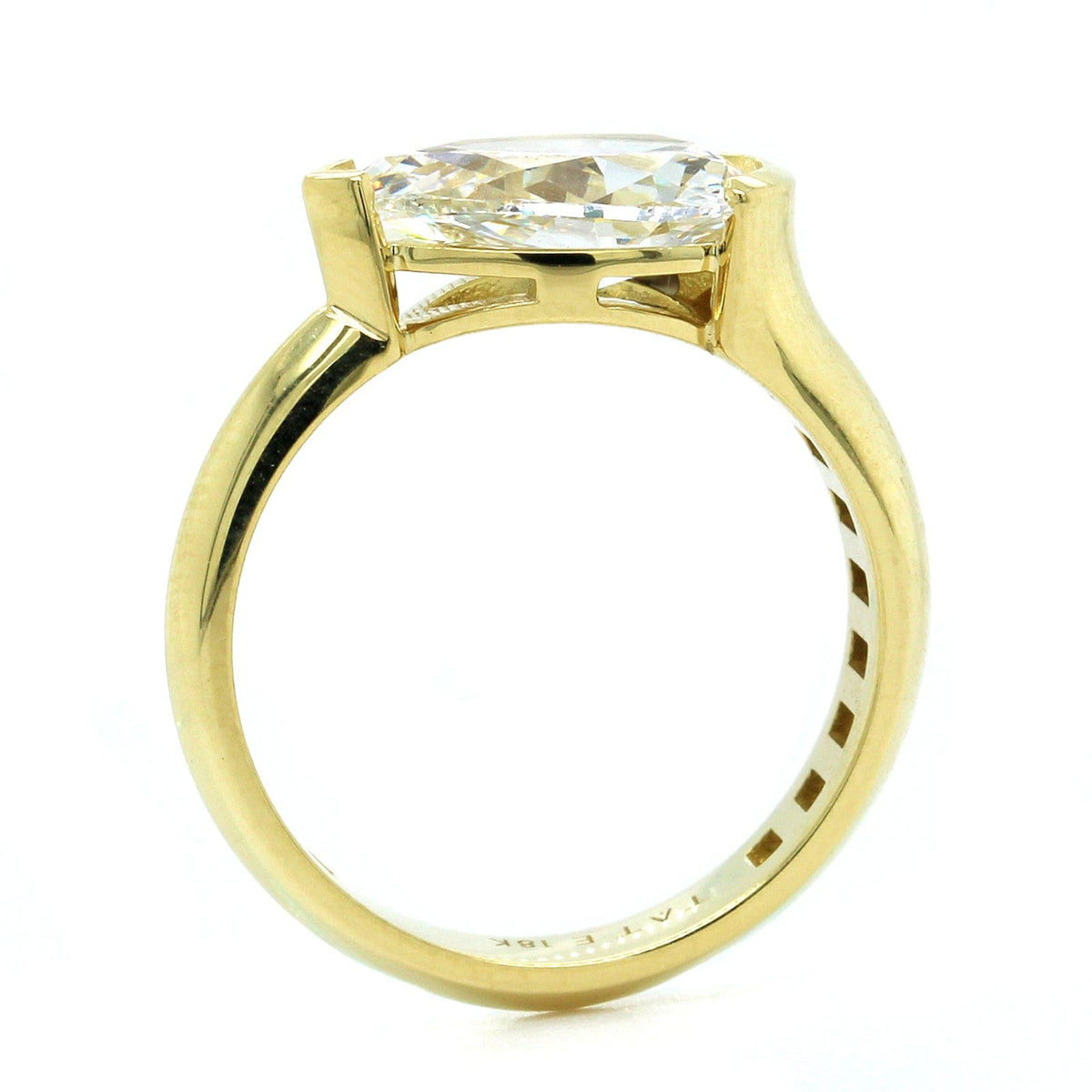 18K Yellow Gold Pear Shape Diamond Engagement Ring