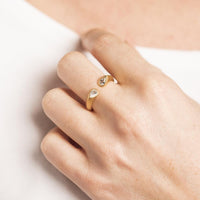 18K Yellow Gold White Sapphire Open Ring