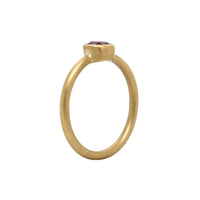 14K Yellow Gold Round Cut Grape Sapphire Ring