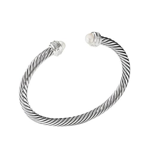 Bracelet with Pearl and Diamonds