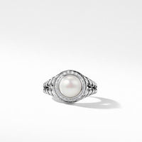 Pearl Ring with Diamonds