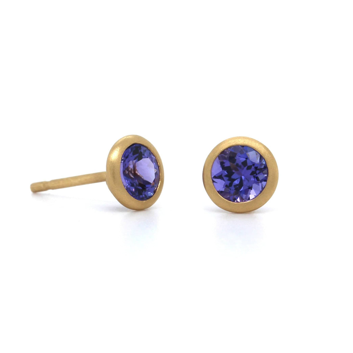 18K Yellow Gold Tanzanite Stud Earrings