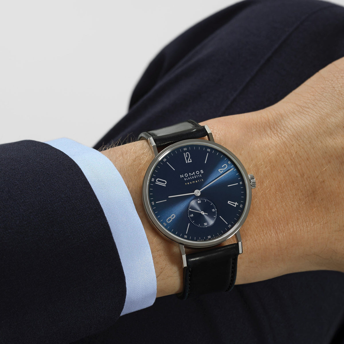 Nomos smartwatch outlet
