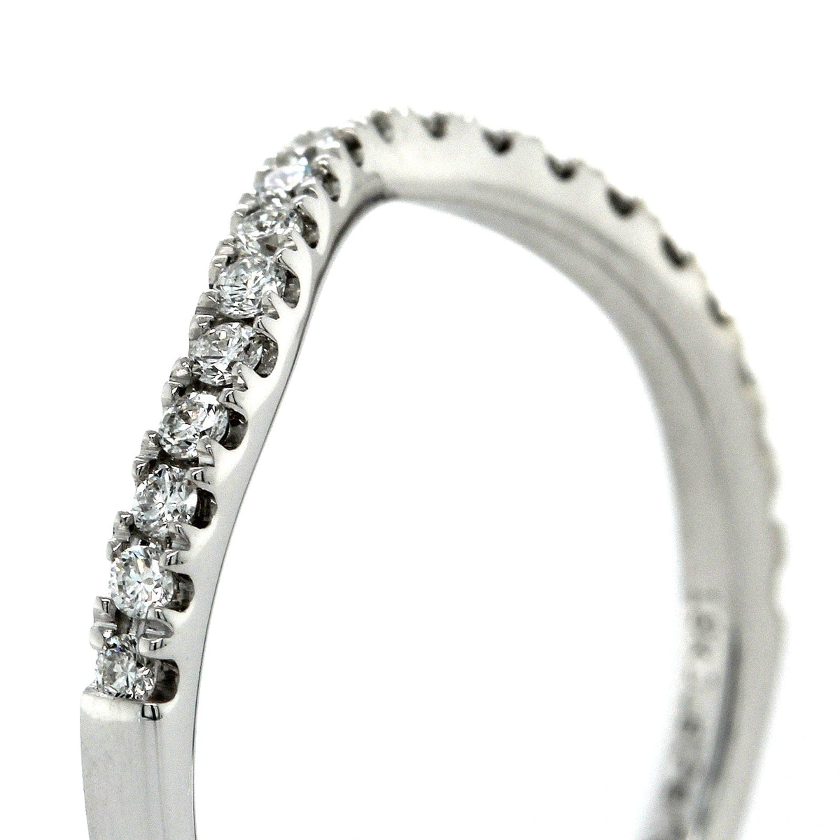 18K White Gold Large Curve Diamond Band