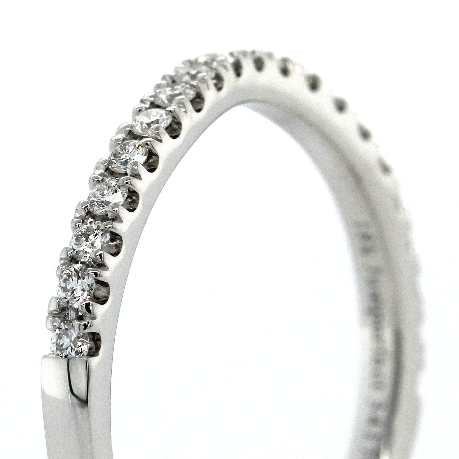 18K White Gold Small Curve Diamond Band