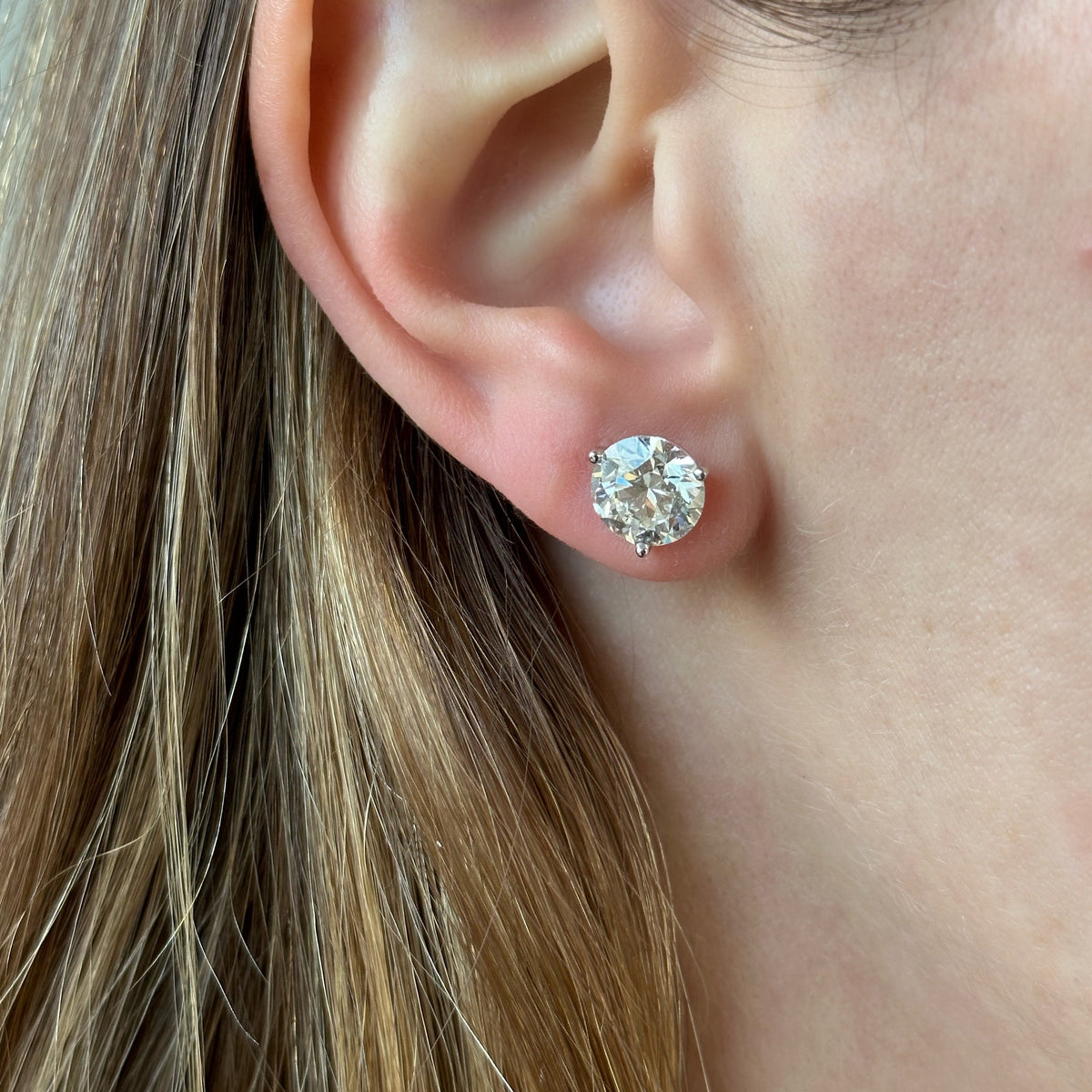 14K White Gold 3 Prong Diamond Stud Earrings