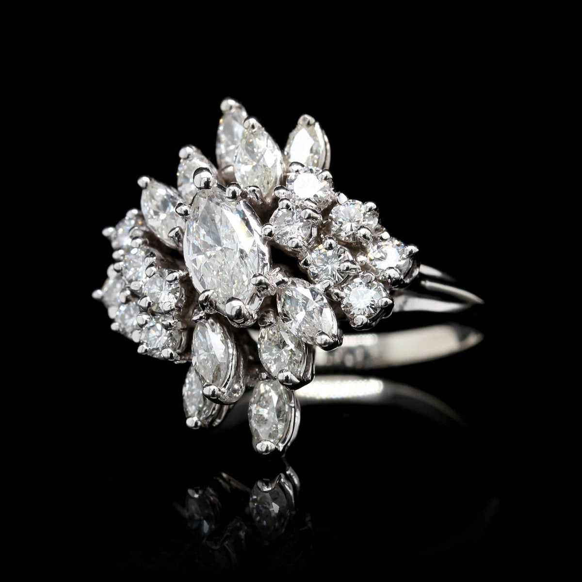 18K White Gold Estate Diamond Ring
