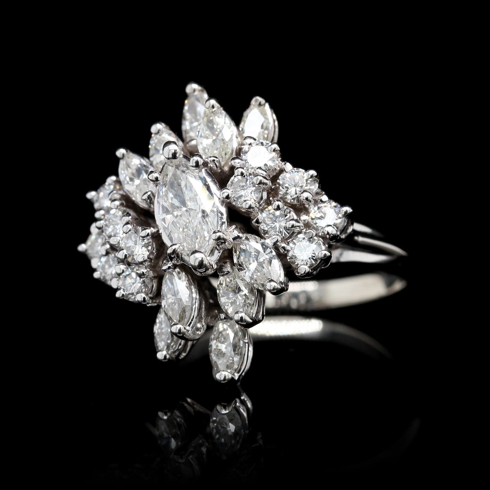 18K White Gold Estate Diamond Ring