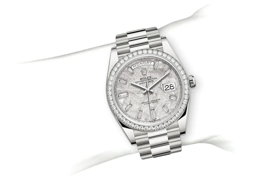 Day-Date 40, Oyster, 40 mm, white gold and diamonds Specifications