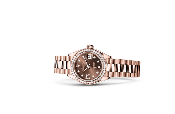 Lady-Datejust, Oyster, 28 mm, Everose gold and diamonds Laying Down