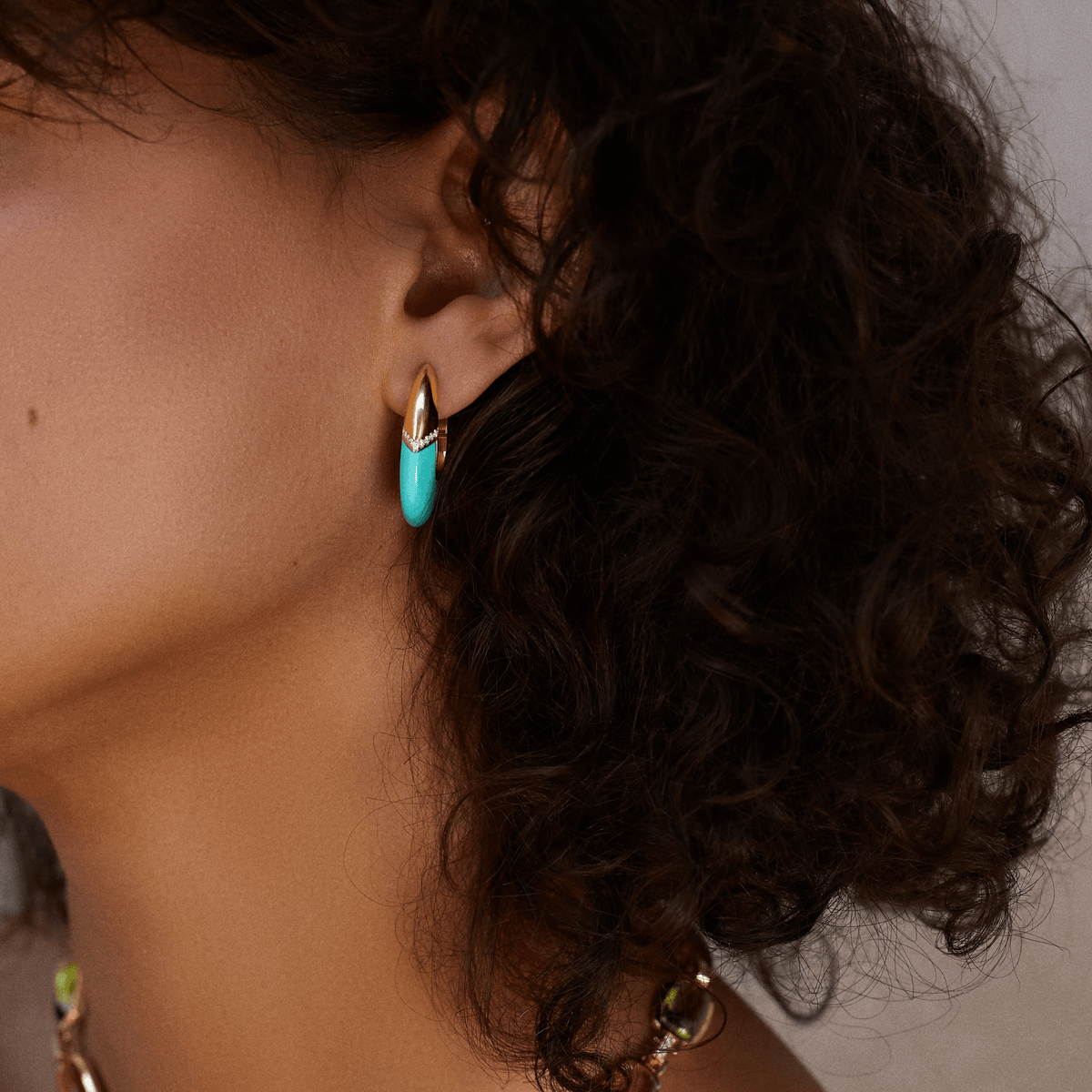 18K Yellow Gold Turquoise and Diamond Oval Hoop Earrings